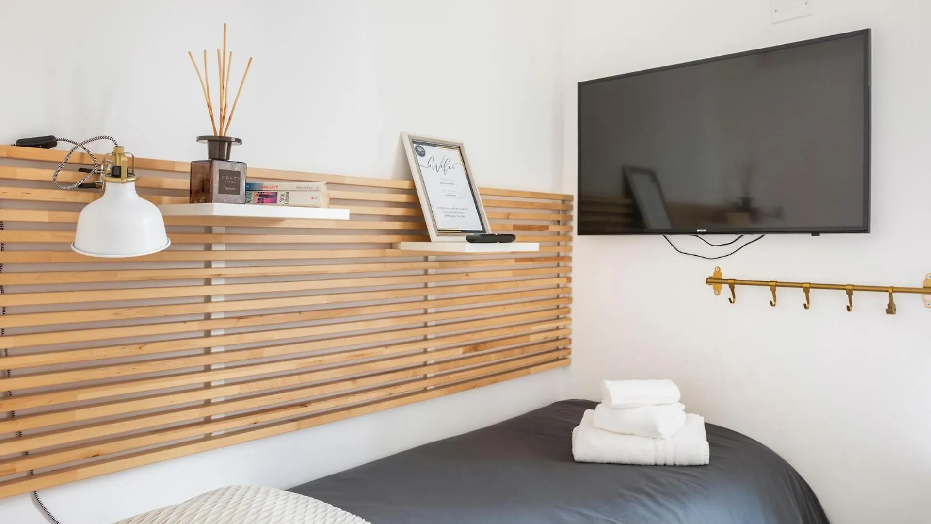 Bari Landlord 8 - Una Finestra Sulla Cattedrale Guest house